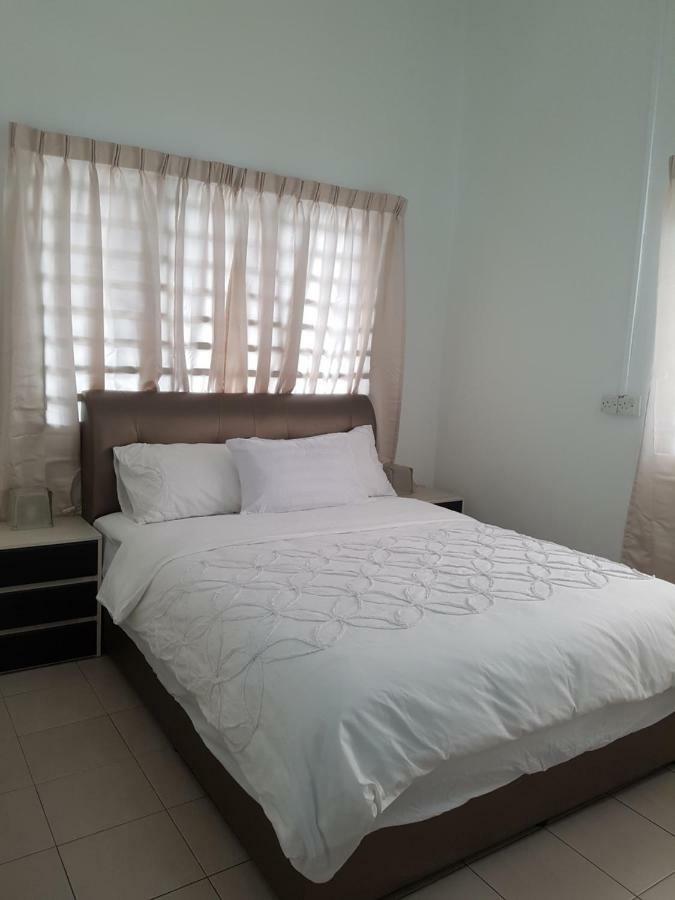 Pinky Villa Ипох Экстерьер фото